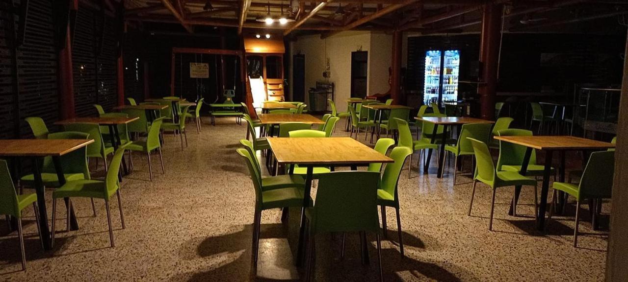 Hotel Chicala Salgar Puerto Salgar Екстер'єр фото